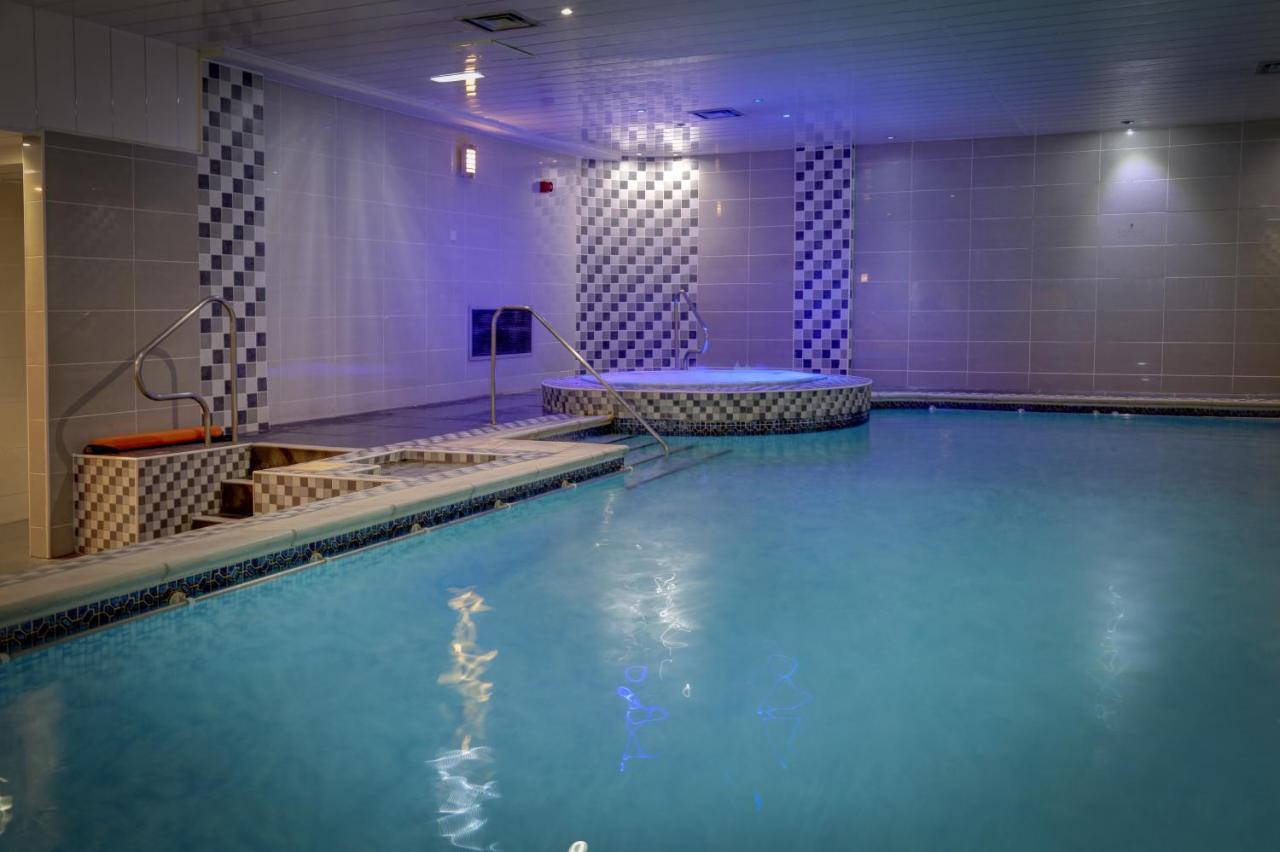 Burnley North Oaks Hotel&Leisure Club Eksteriør bilde