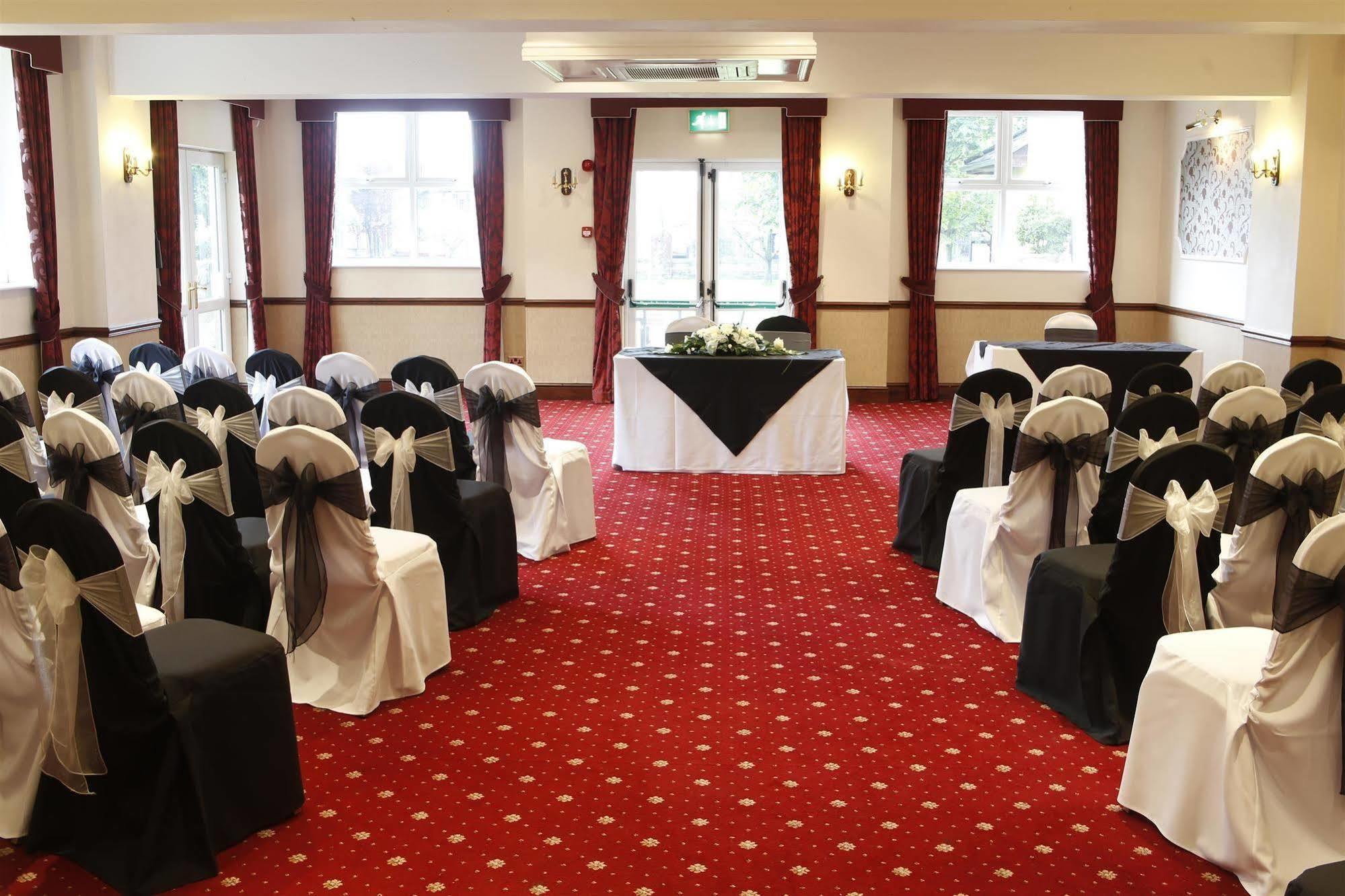 Burnley North Oaks Hotel&Leisure Club Eksteriør bilde